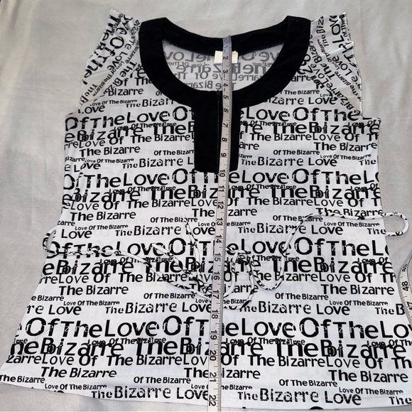Clientele Graffiti Top Black and White Tie Back 1/4 Front Zipper Wearable Art - Picture 5 of 7